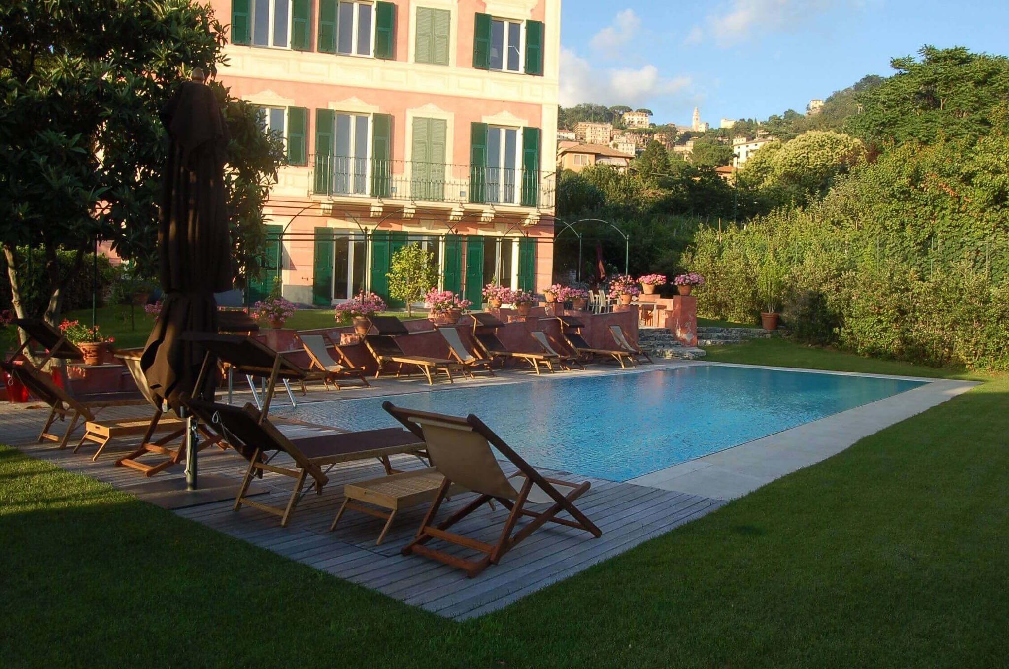 Hotel Villa Rosmarino piscina