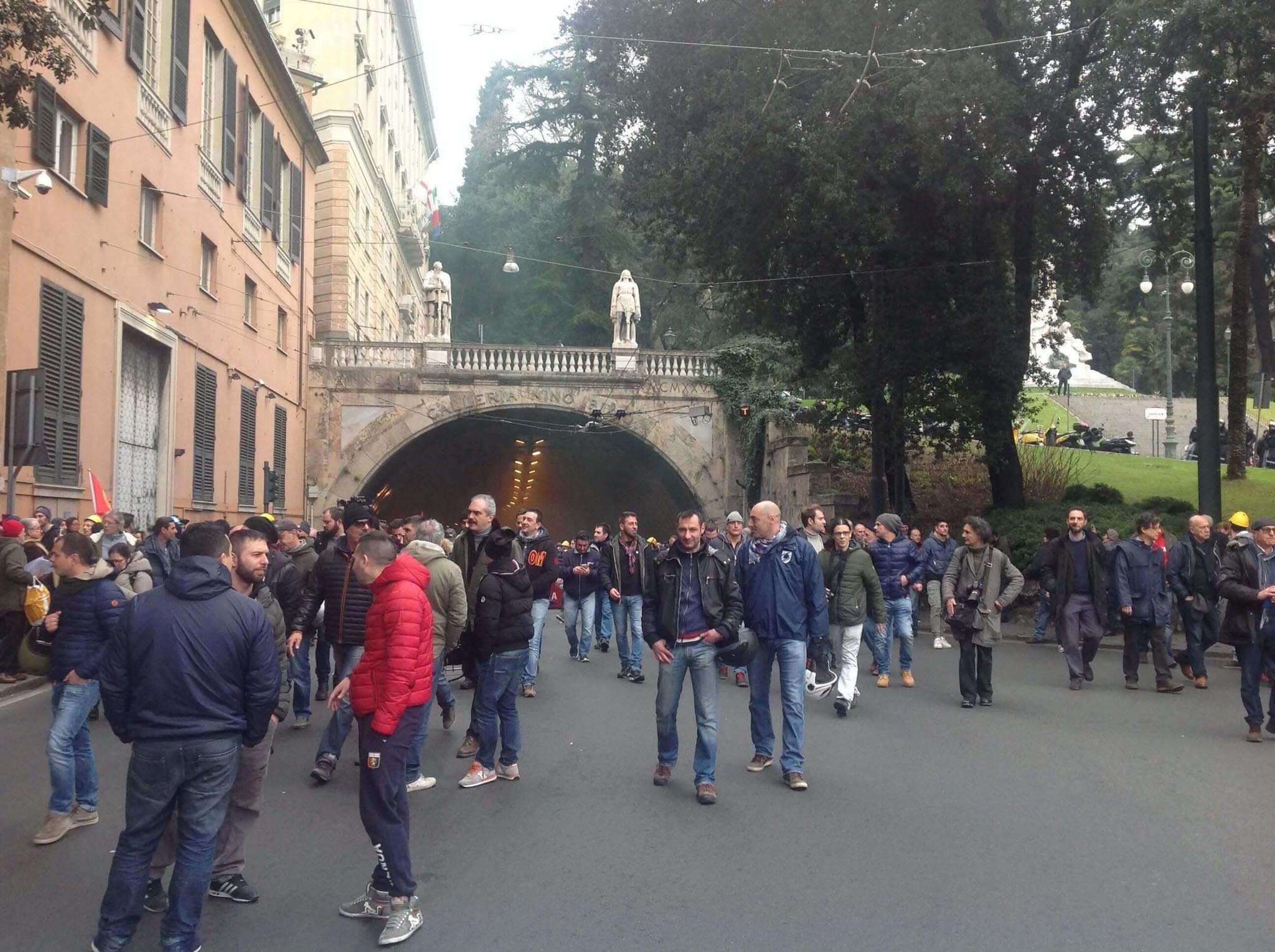 manifestazione sciopero protesta fiom ilva