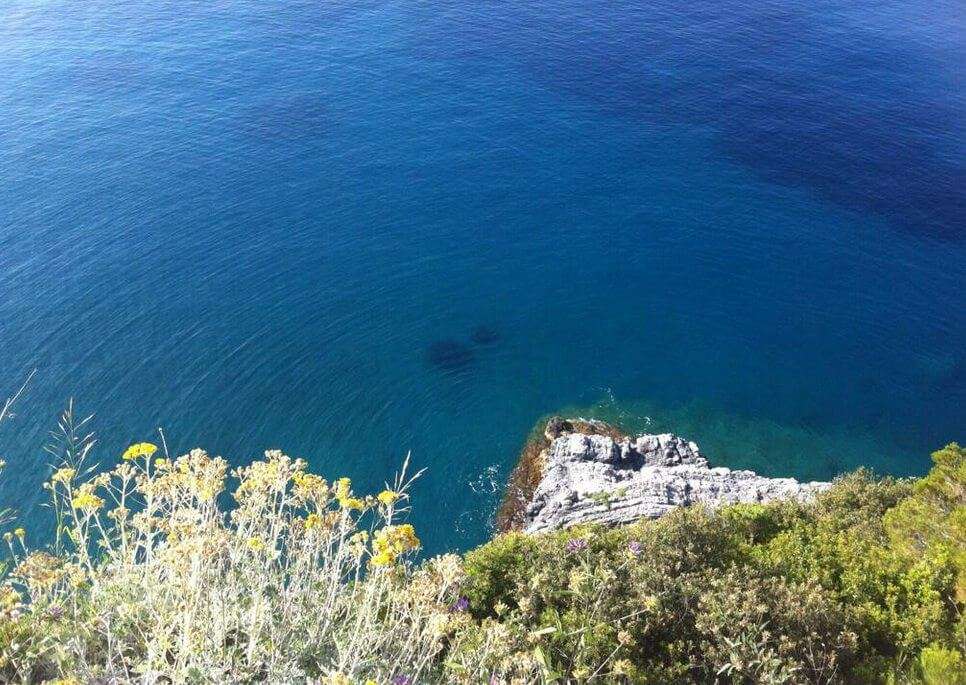 Bergeggi, scogli mare