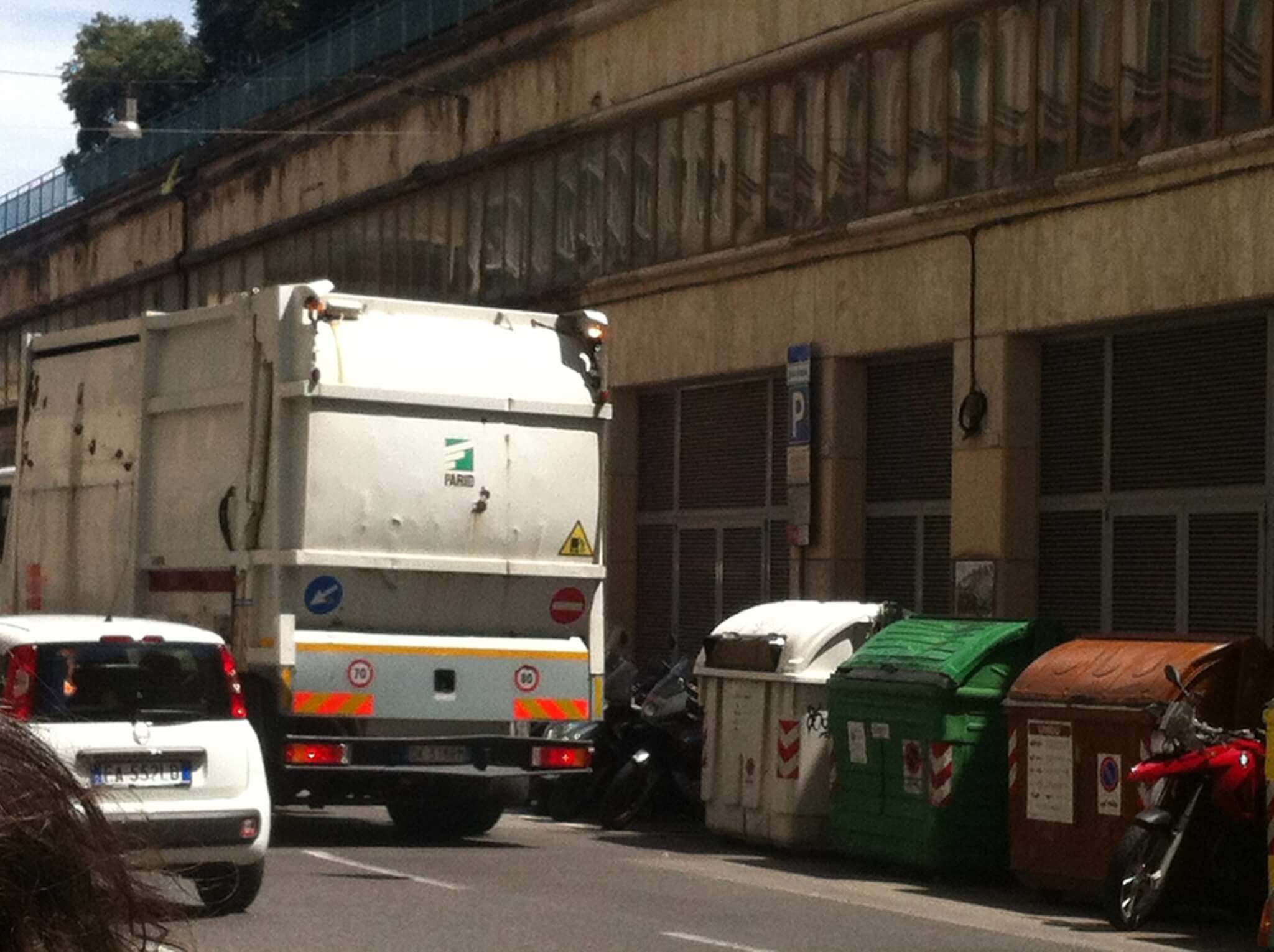 Camion della spazzatura, rifiuti