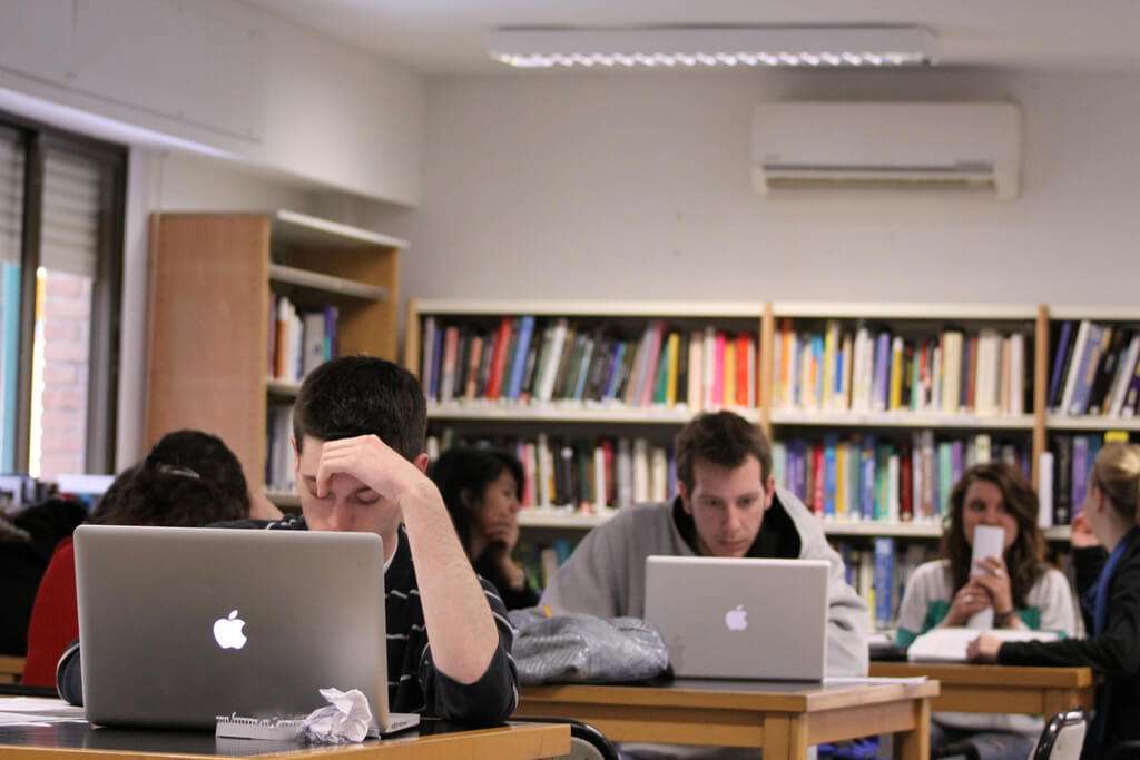 biblioteca