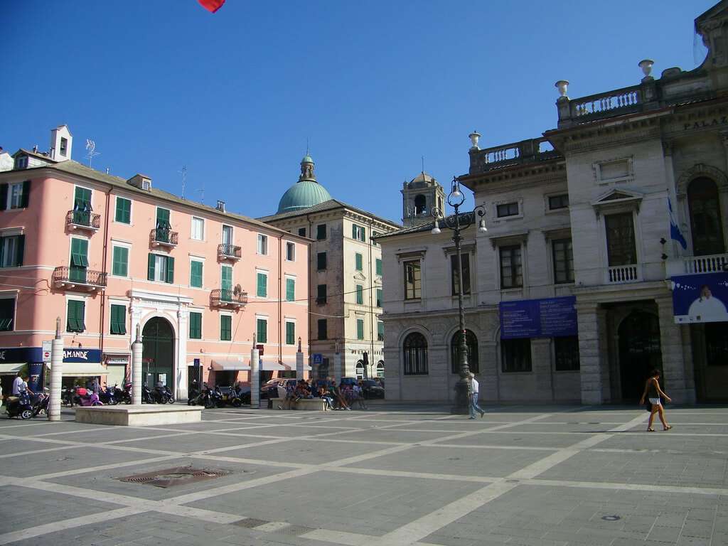 piazza sisto Savona