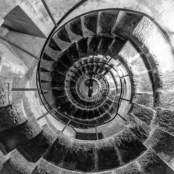 scala_a_chiocciola_al_castello_dalbertis
