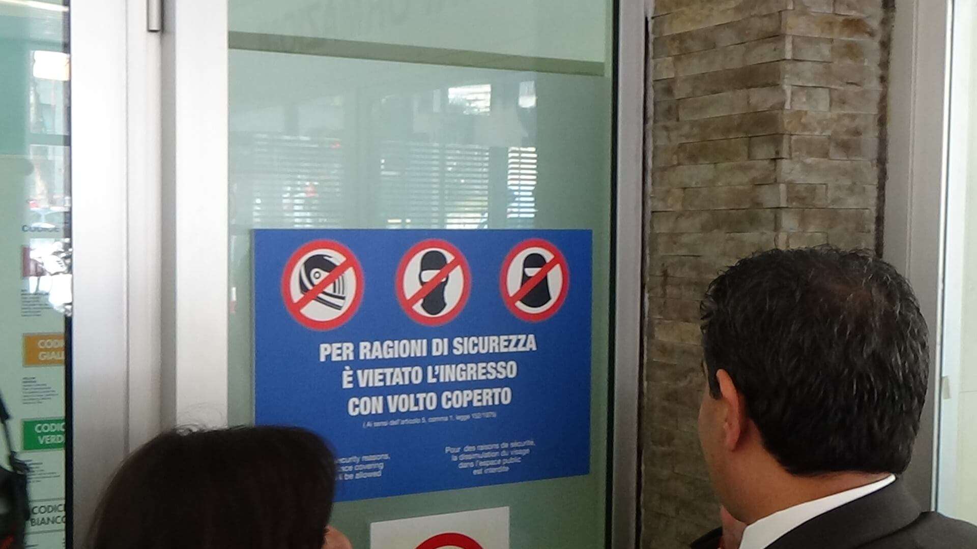 Cartello anti burka