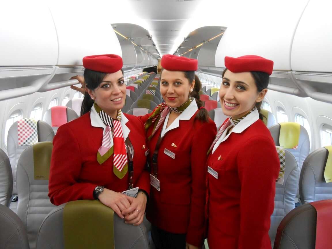 hostess, assistenti di volo