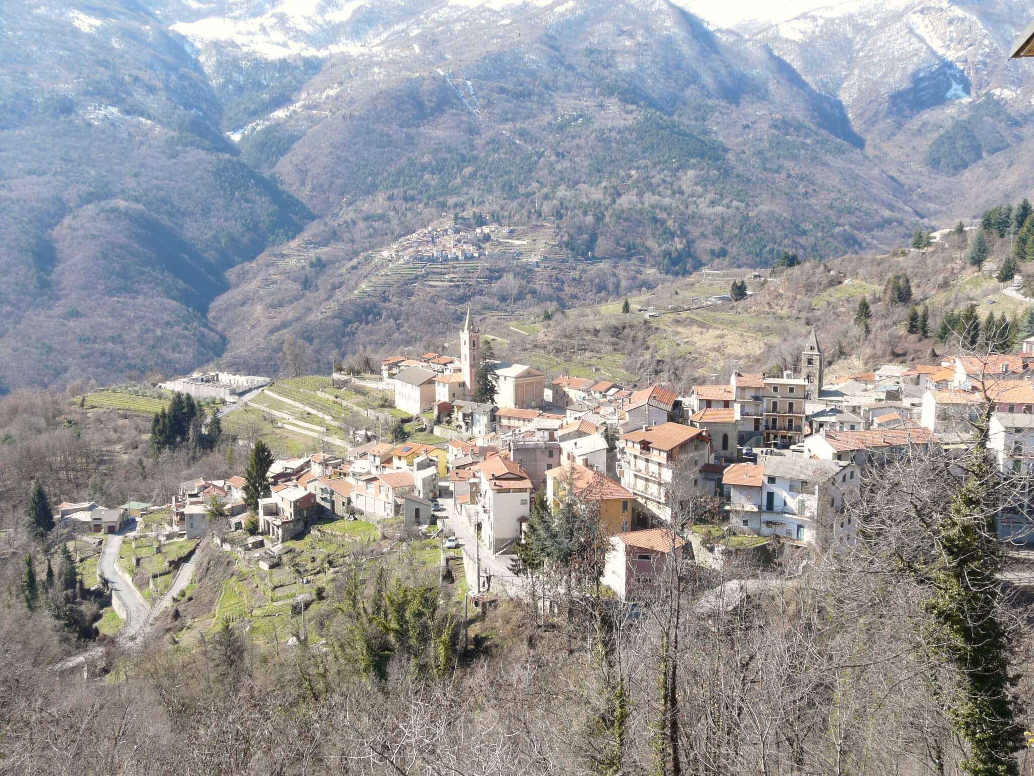 Cosio_di_Arroscia-panorama4