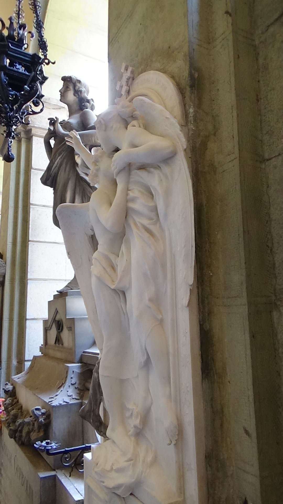 Opera in corso di restauro, cimitero Staglieno