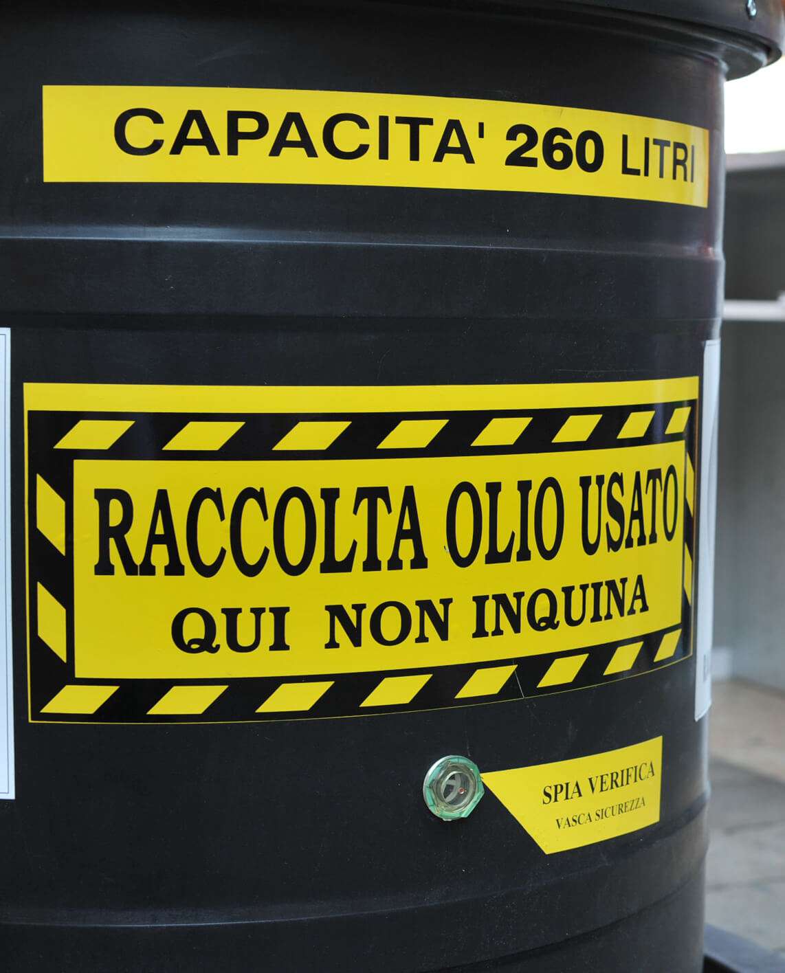 Bidone raccolta olio