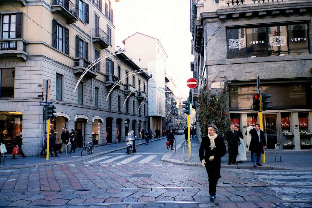 via montenapoleone 7