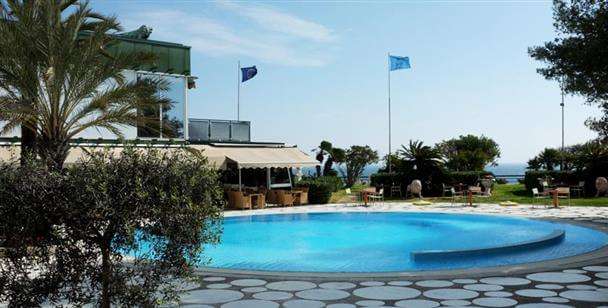 Bordighera_Grand_Hotel_Del_Mare_piscina