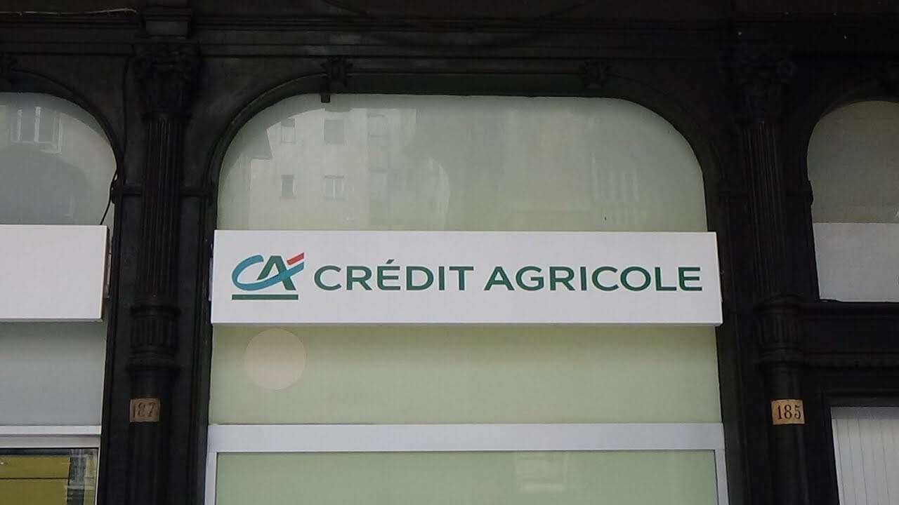 56679