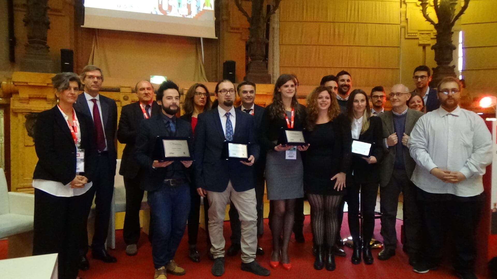 Foto di gruppo vincitori smart cup