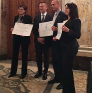 Ritiro premio bis