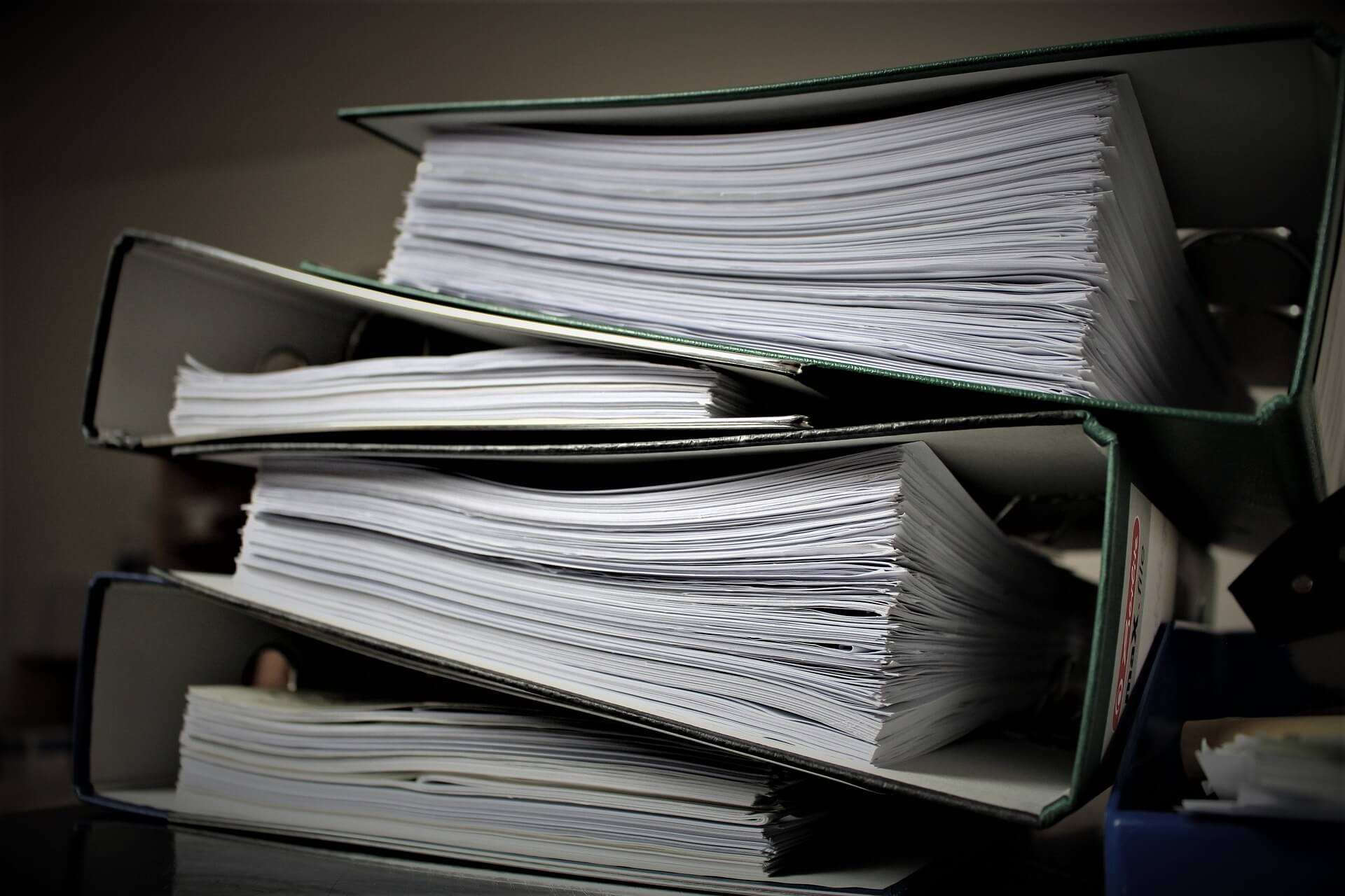 burocrazia fisco faldoni comuni uffici