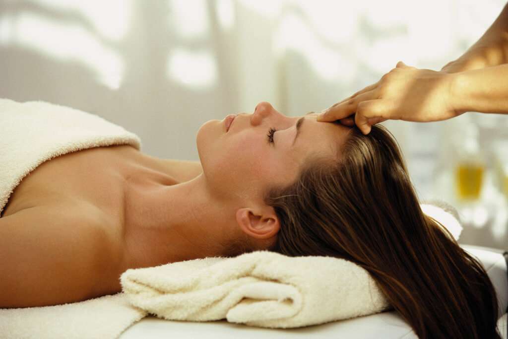 spa therapist, massaggi, estetica