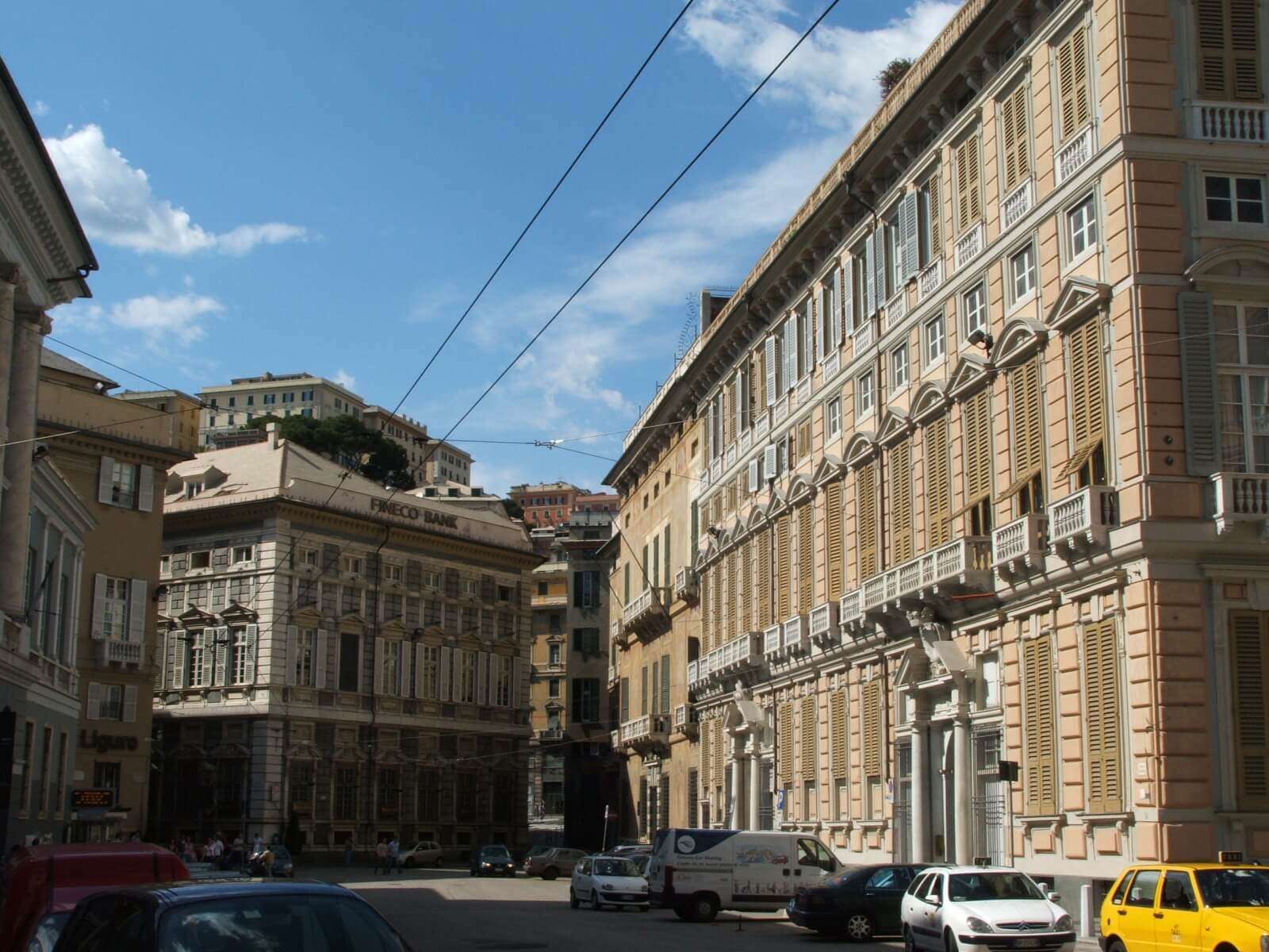 Genova piazza Fontane Marose