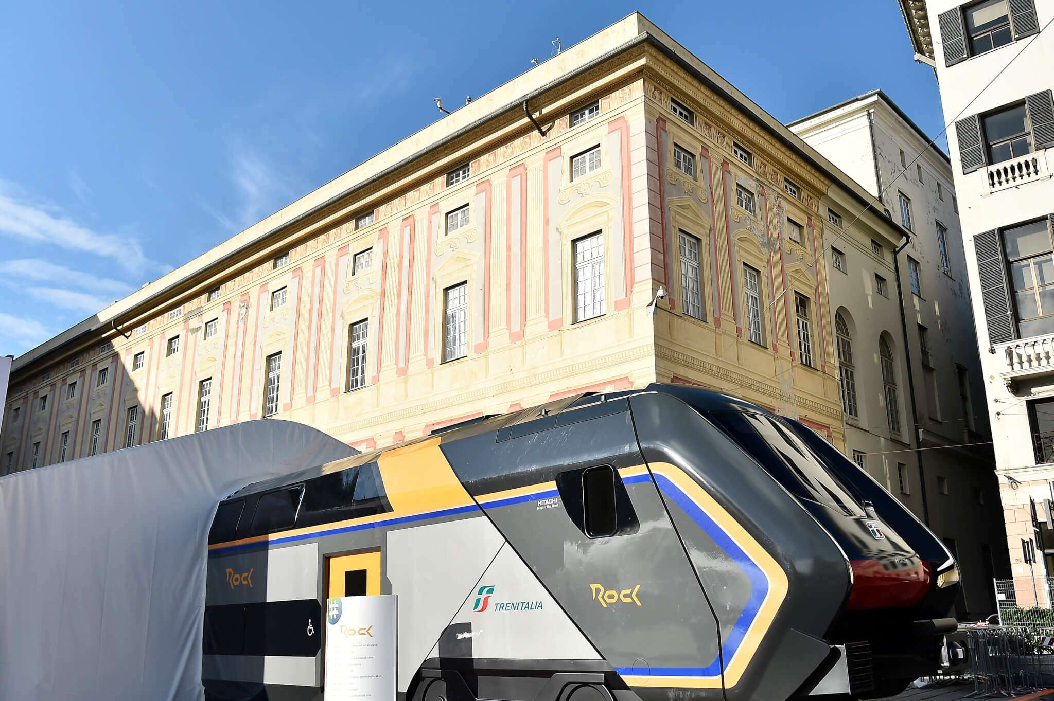 Tappa ligure del roadshow dei nuovi treni Rock e Pop del Trasporto Regionale di Trenitalia.