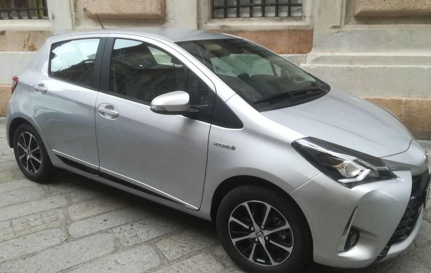 Auto ibrida Toyota