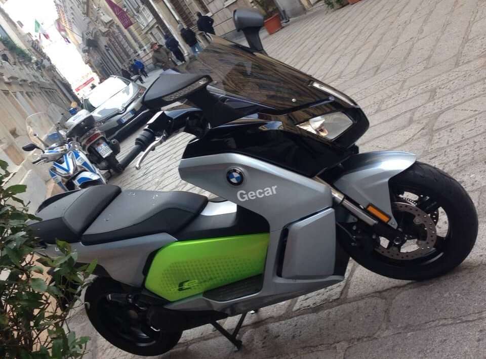 scooter elettrico bmw