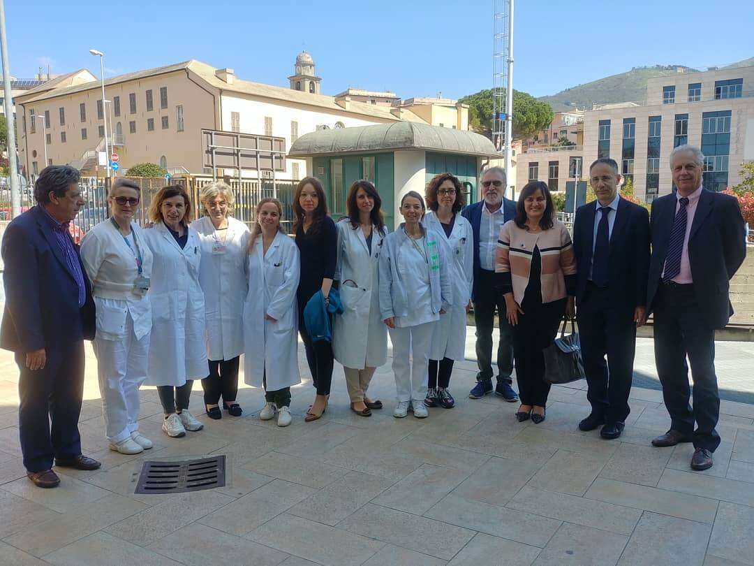ricercatori e dirigenza Istituto Gaslini e vicepresidente Regione Liguria S. Viale