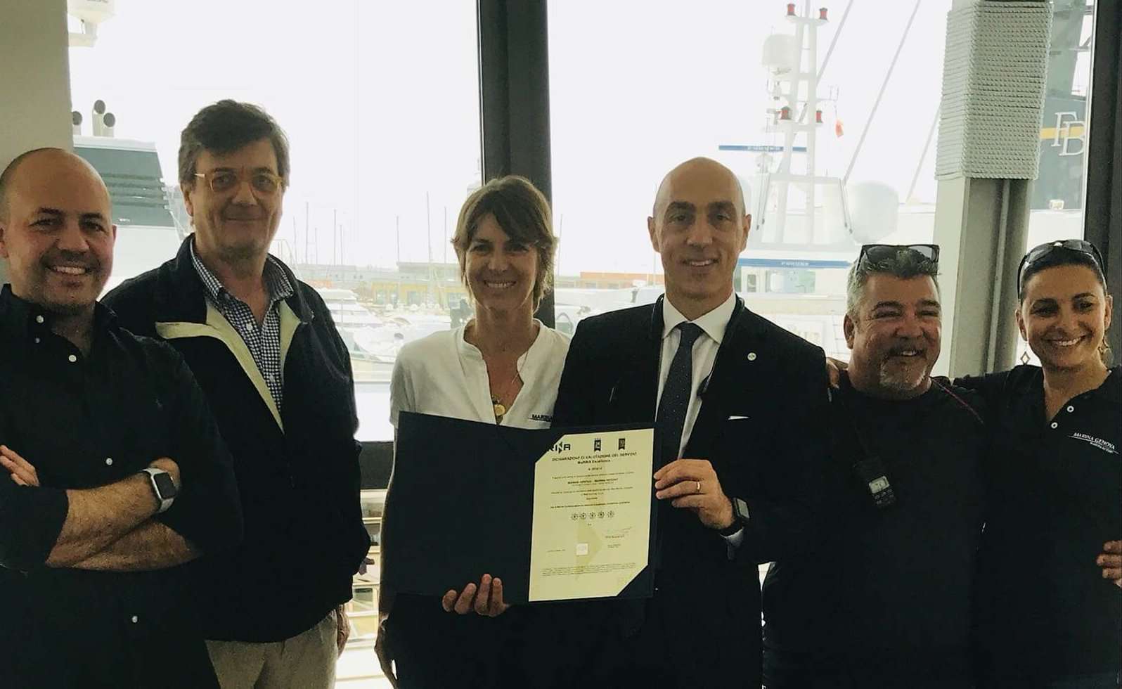 Foto cerimonia RINA con Team Direzione Marina Genova