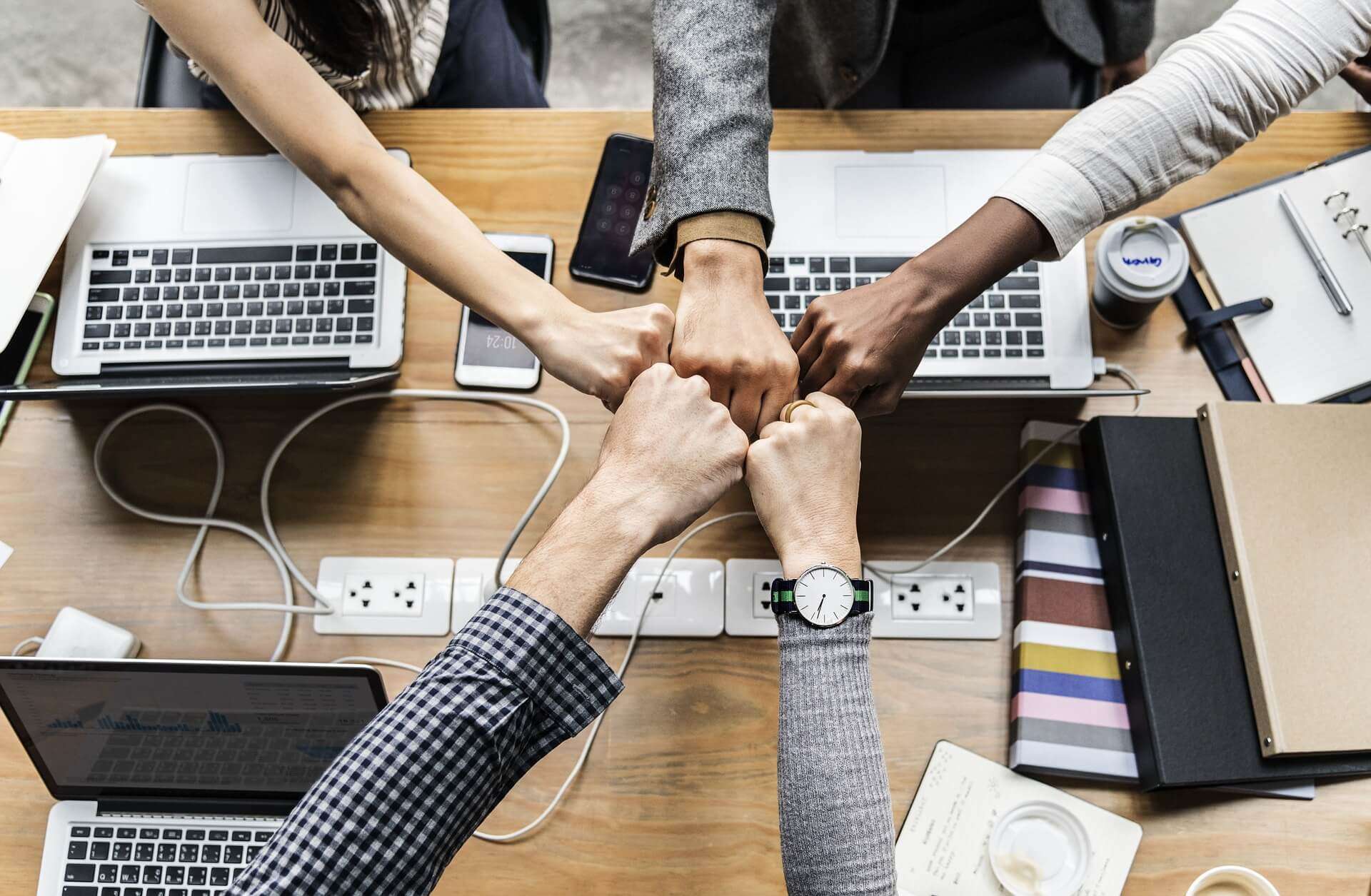 cooperazione business impresa startup sviluppo