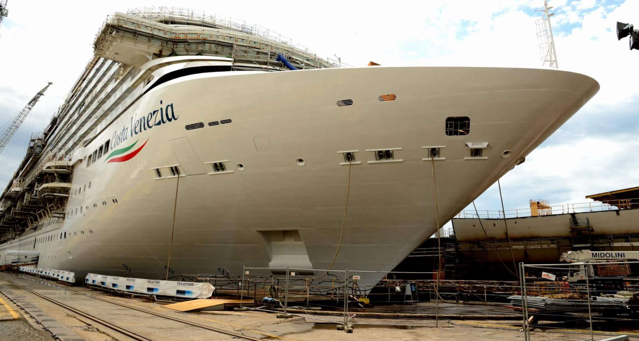 costa venezia