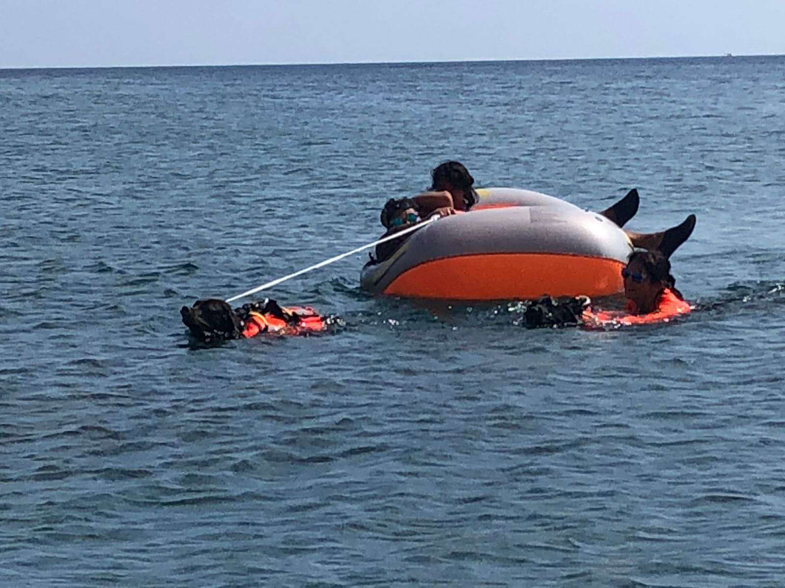 GuardiaCostiera-SICS_3 soccorso bagnanti