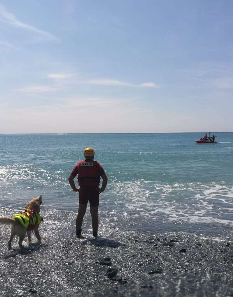 GuardiaCostiera-SICS_5 soccorso bagnanti