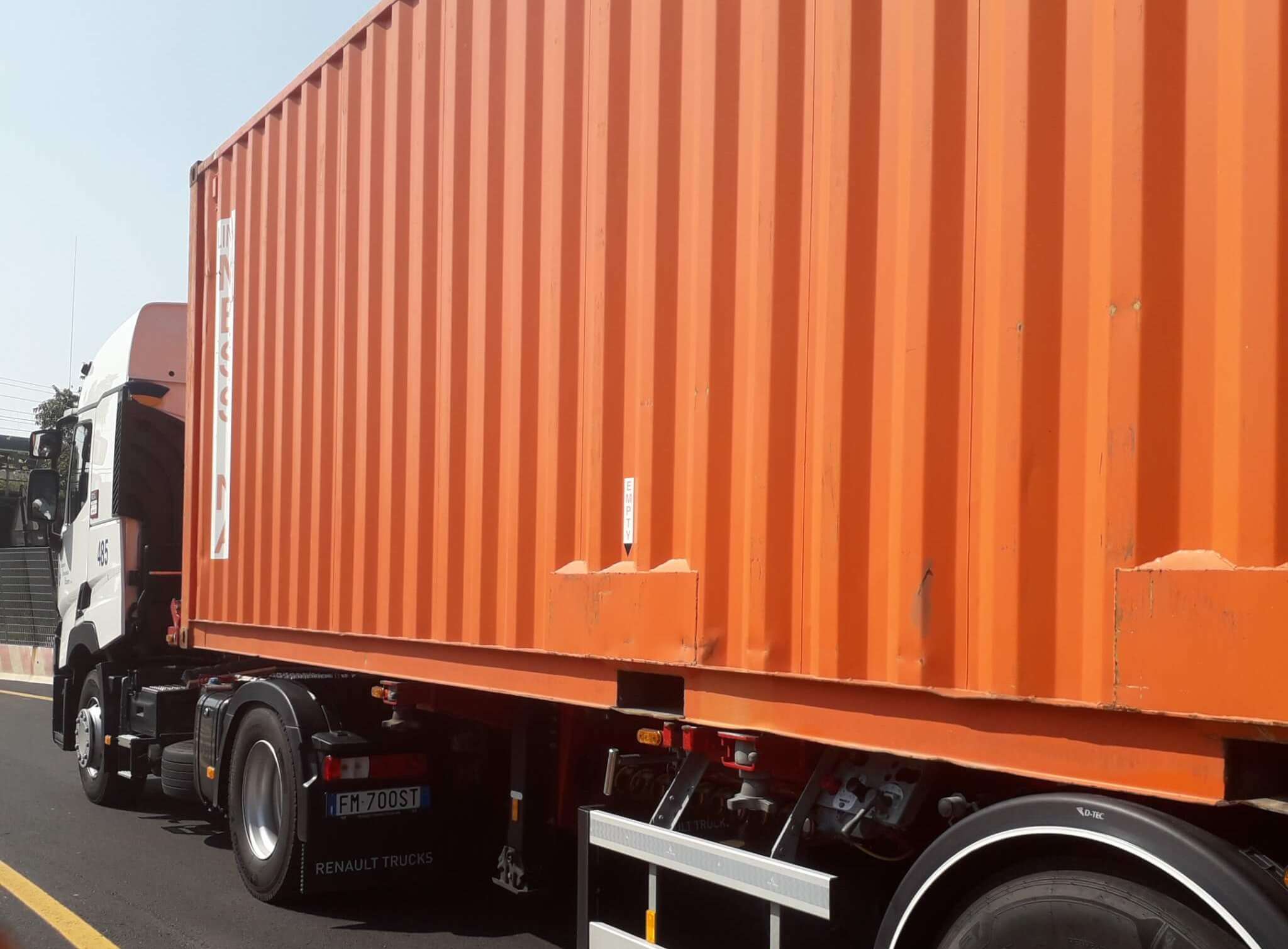 mezzi pesanti, camion, tir