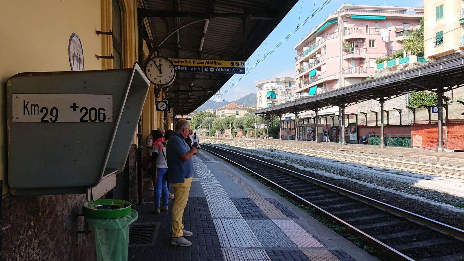stazione ferroviaria treni
