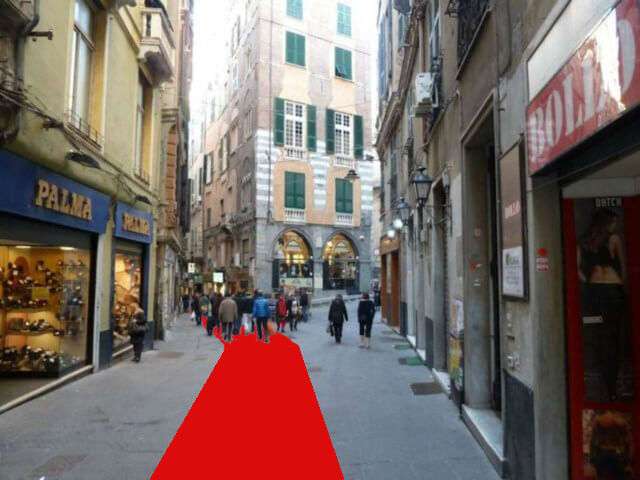 Red carpet via San Luca
