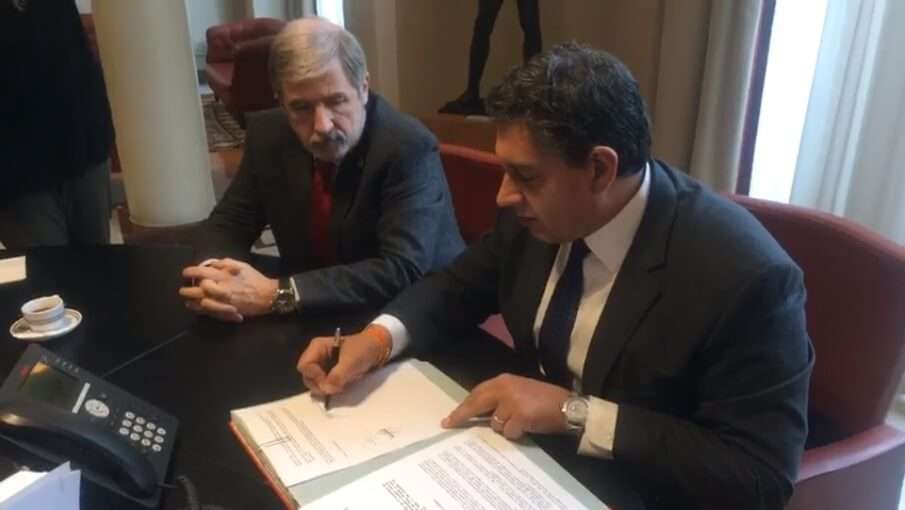 toti bucci firma 2