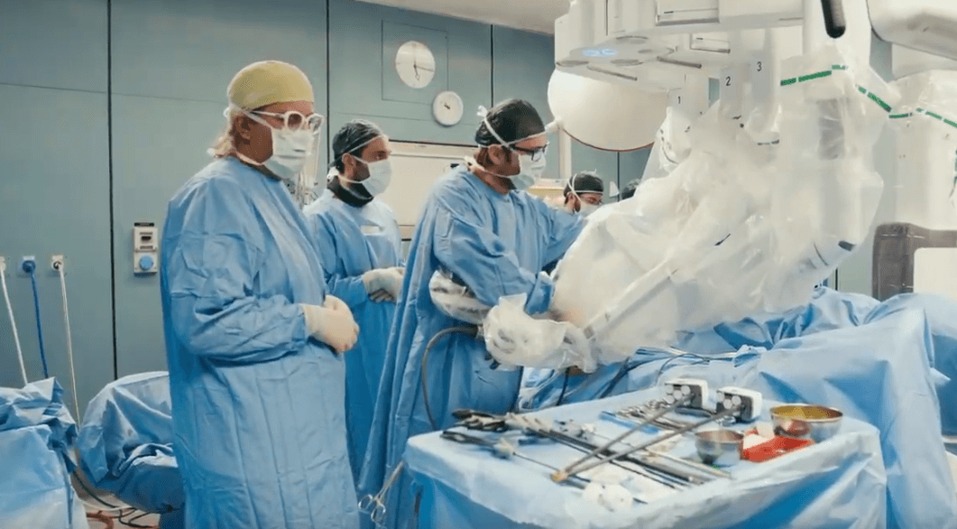 Ospedale San Martino robot da vinci, operazione, chirurgia