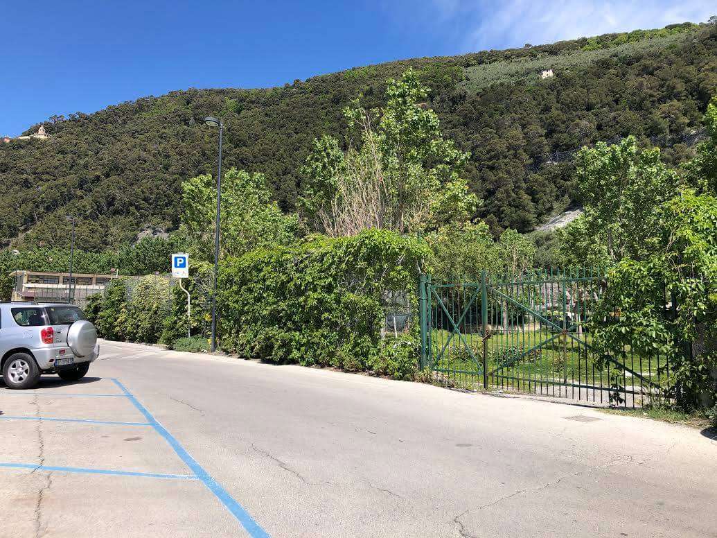 foto parcheggio Via Preli