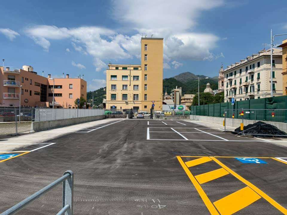 parcheggio voltri