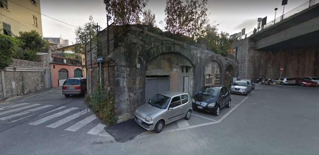 piazza cadevilla genova
