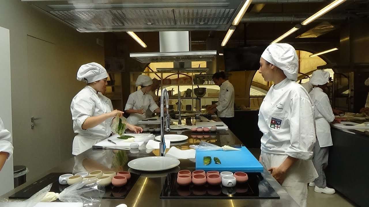88578
