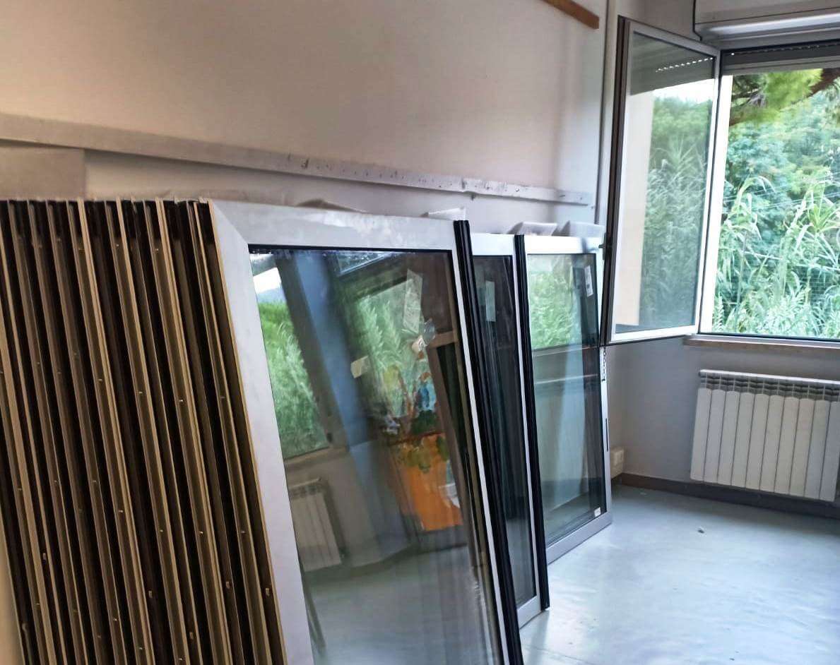 Nuove finestre scuola (2)