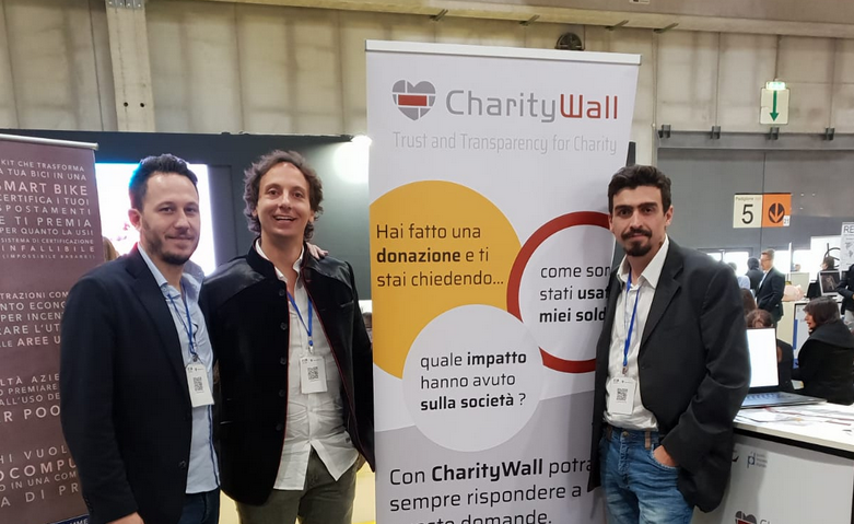 membri charity wall