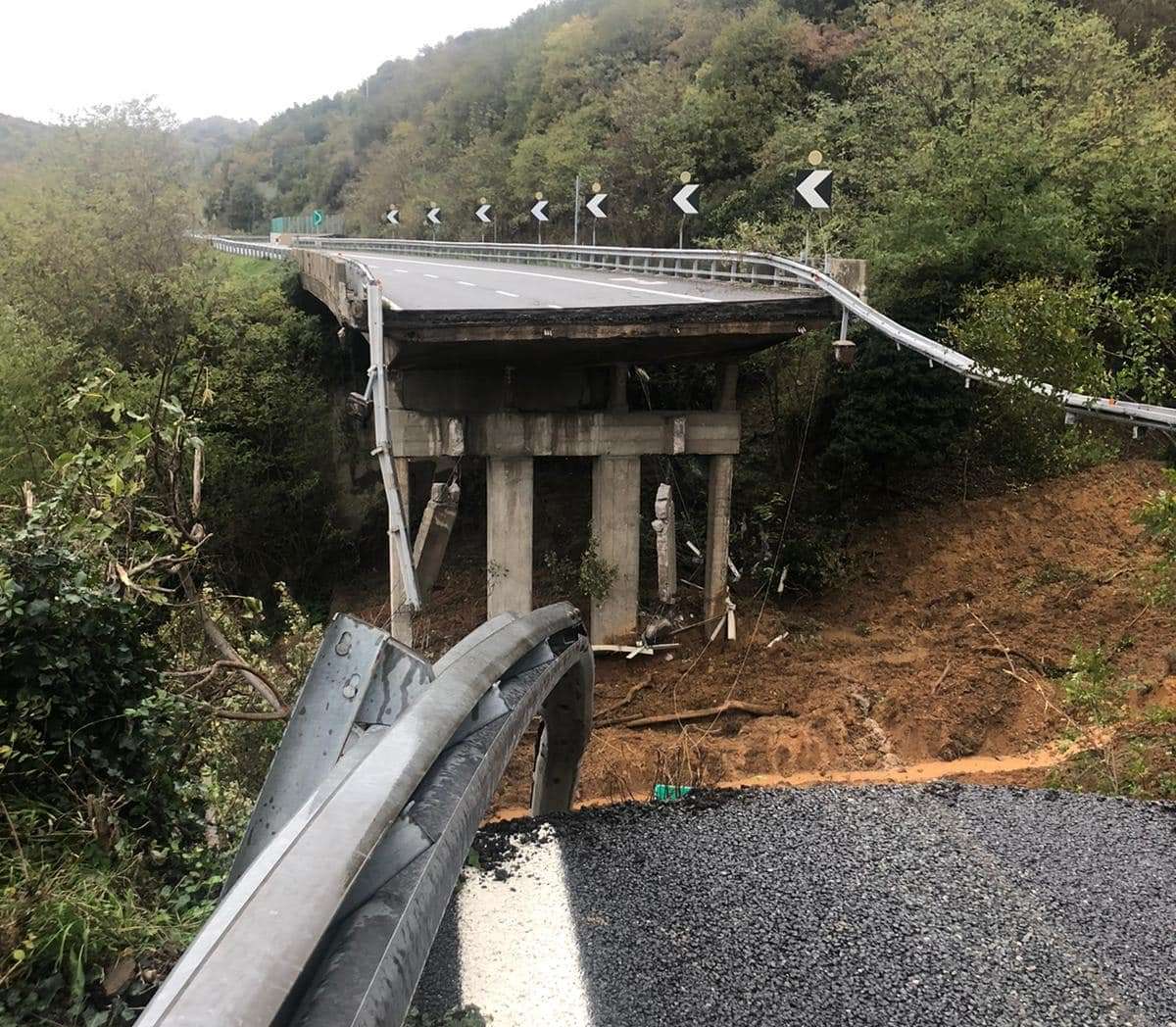 viadotto crollato a6