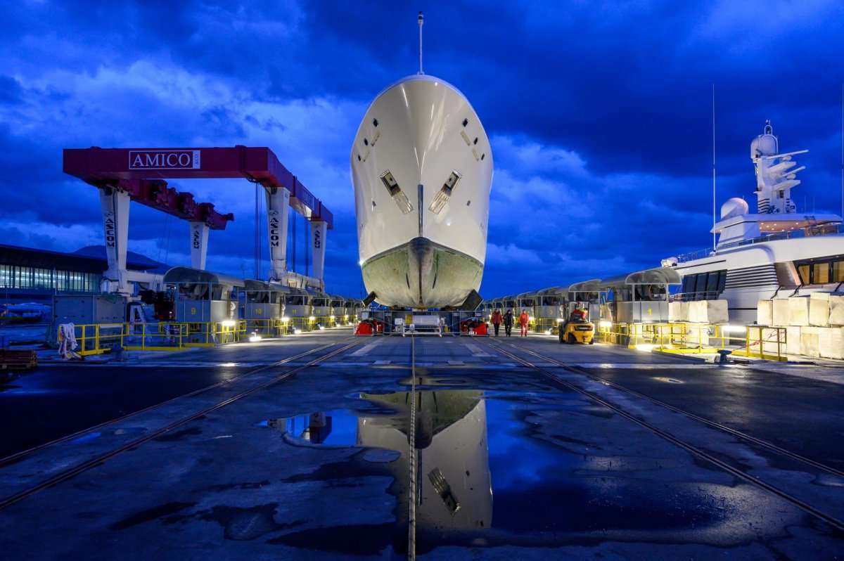 Amico & Co_ShipLift_low