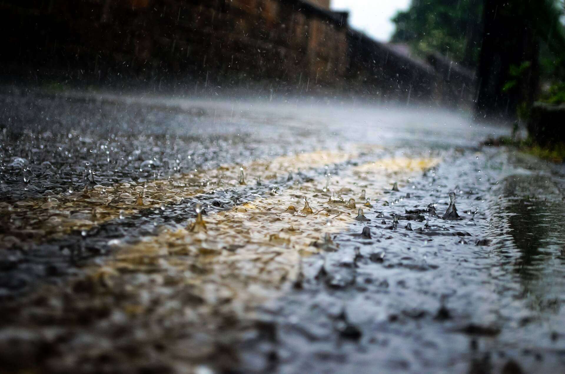 temporale maltempo nuvole pioggia