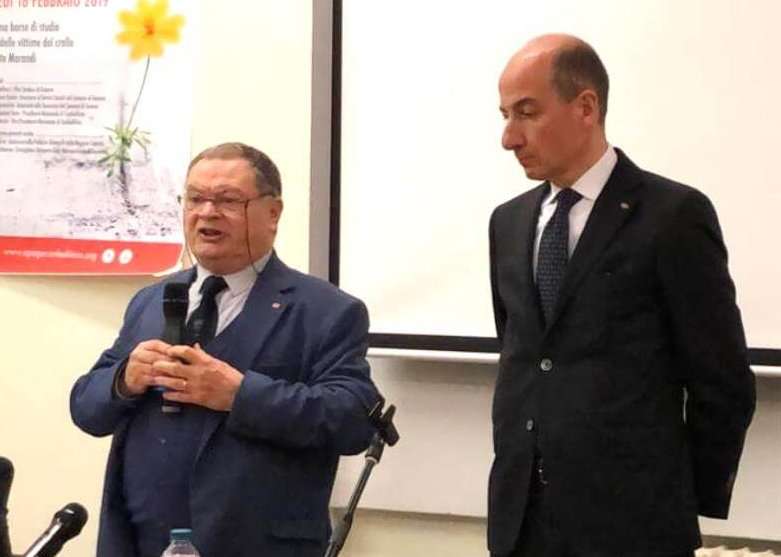 Nasini.Testa ape confedilizia