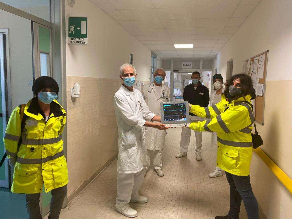 Consegna monitor a Ospedale San Paolo di Savona(1)