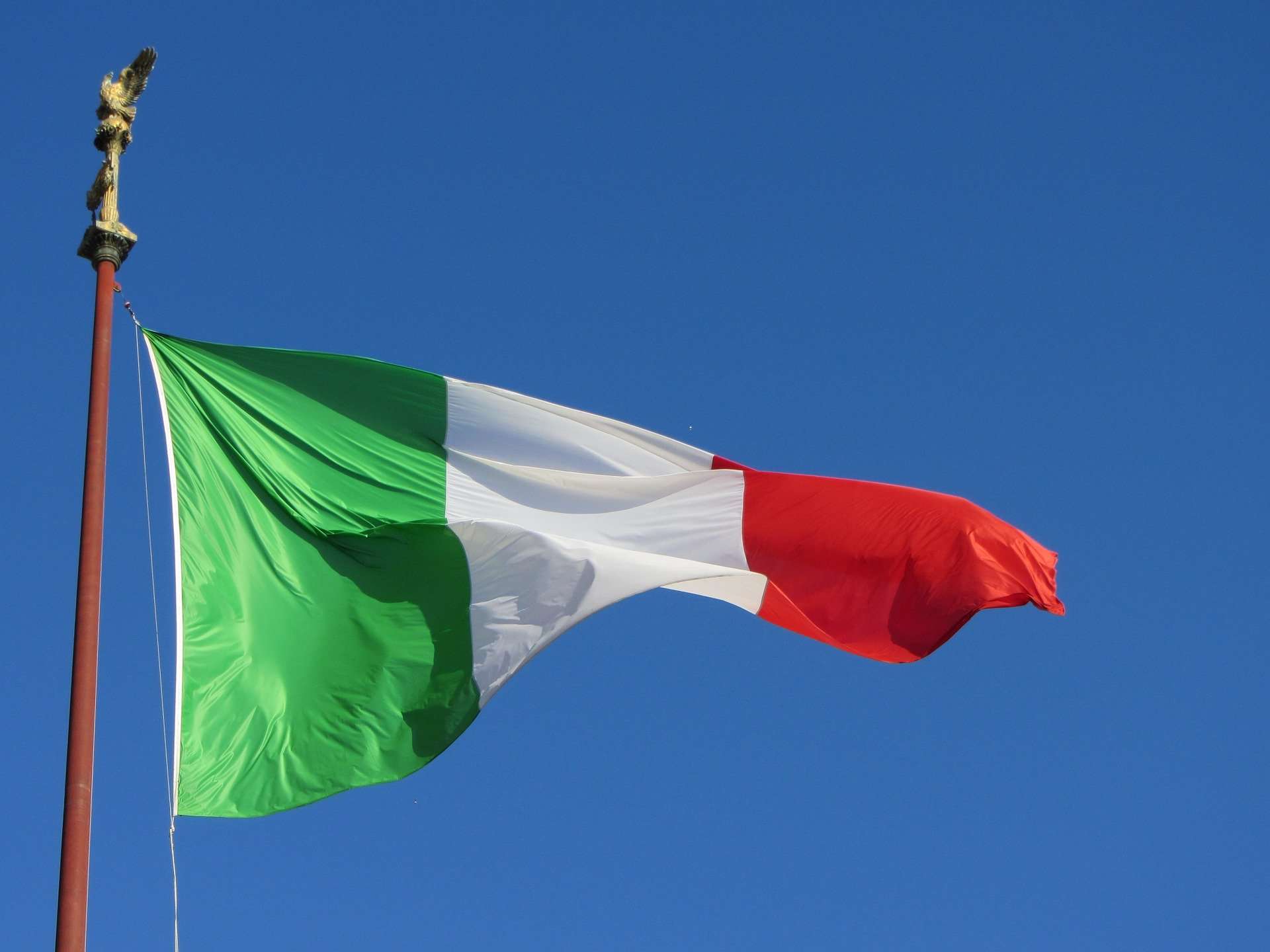 bandiera italiana liberazione 25 aprile italia