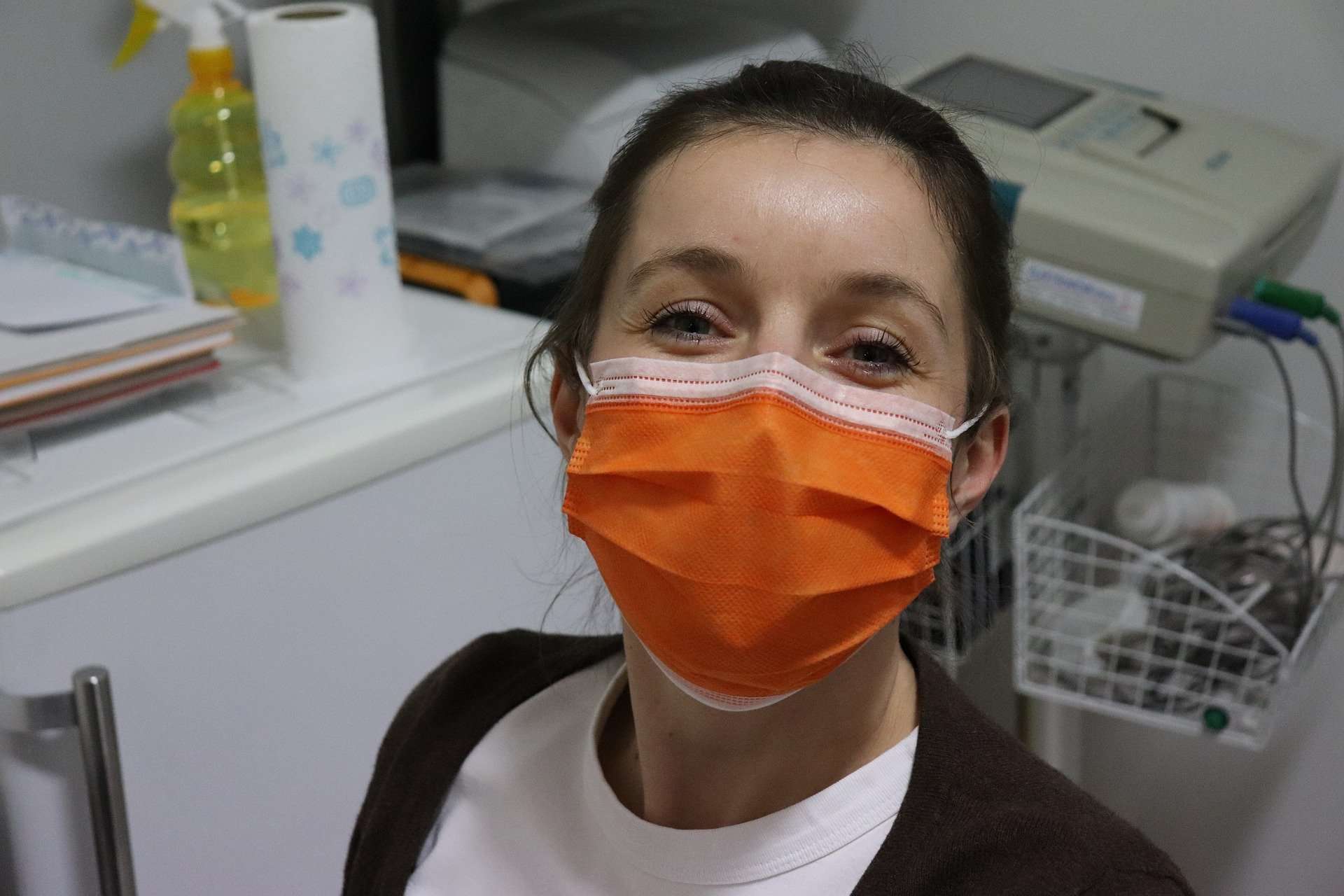 mascherina mascherine coronavirus covid-19 protezione infermiere sanità