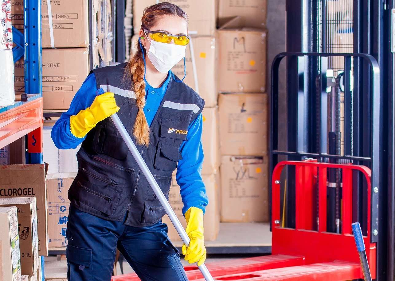 pulizie addetti lavoro pulizia sanificazione