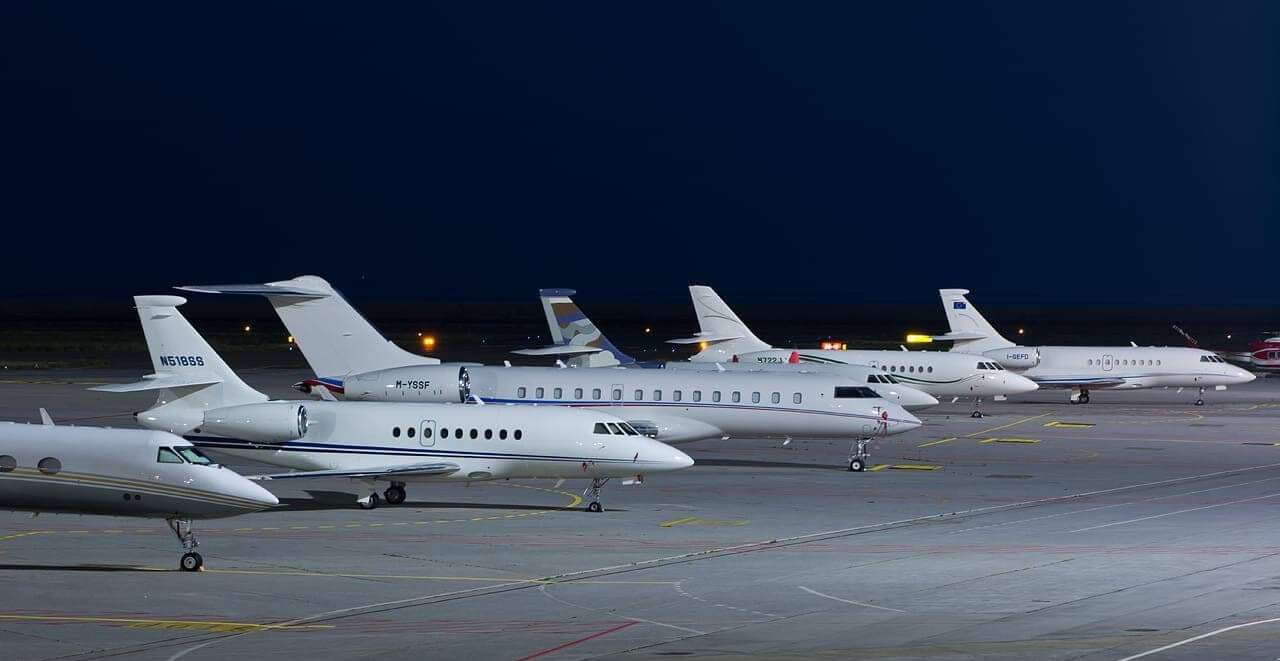 Foto di repertorio – aerei privati all’Aeroporto di Genova – Cr. Roberto Gorino Goa Spotters