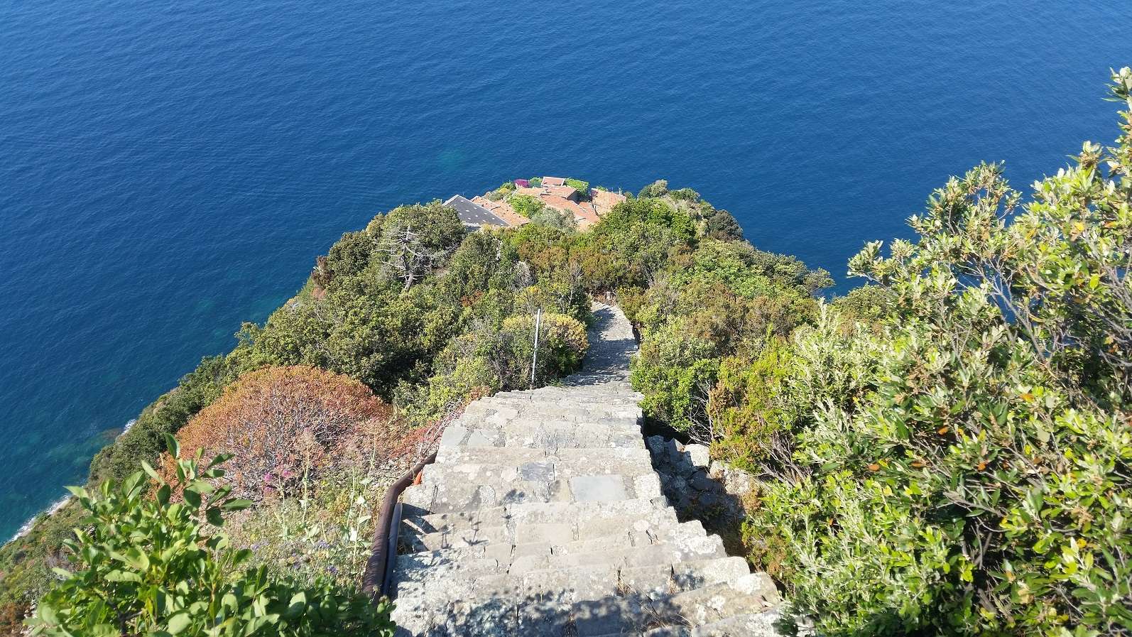 Borgo di Monesteroli, La Spezia (C) FAI